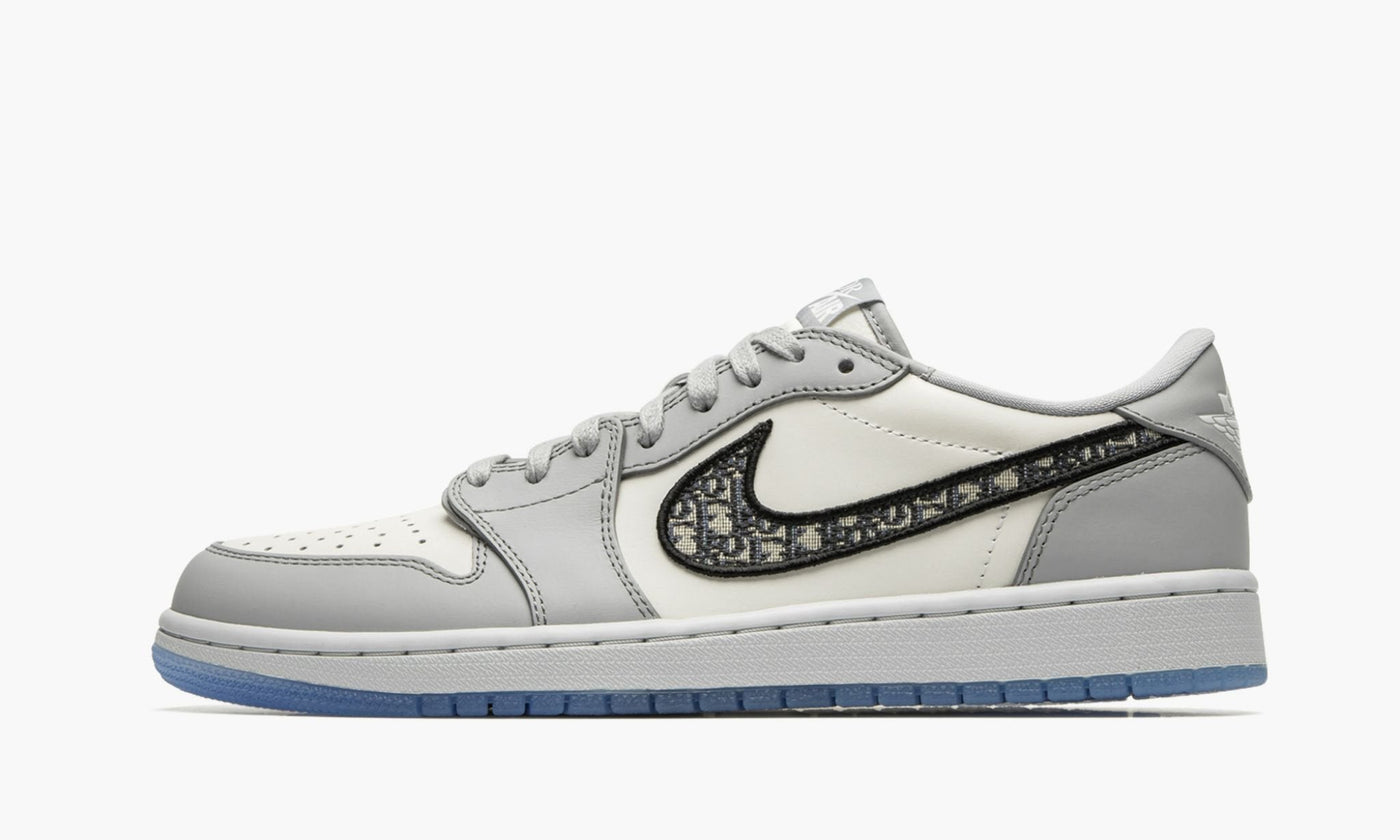 Air Jordan 1 Low Dior - THE LIMITED CLUB