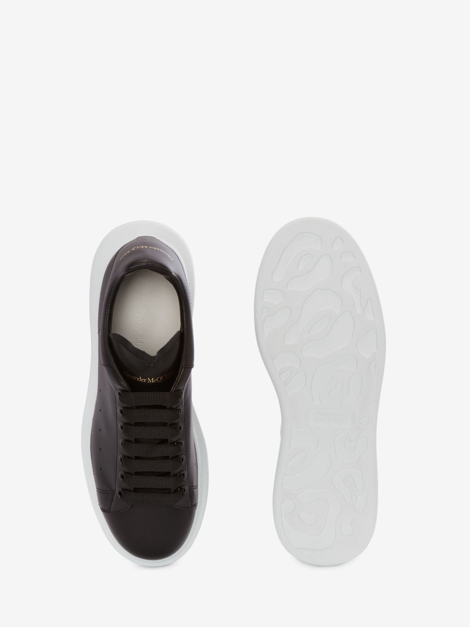 Alexander McQueen Oversized Sneaker in Black - THE LIMITED CLUB