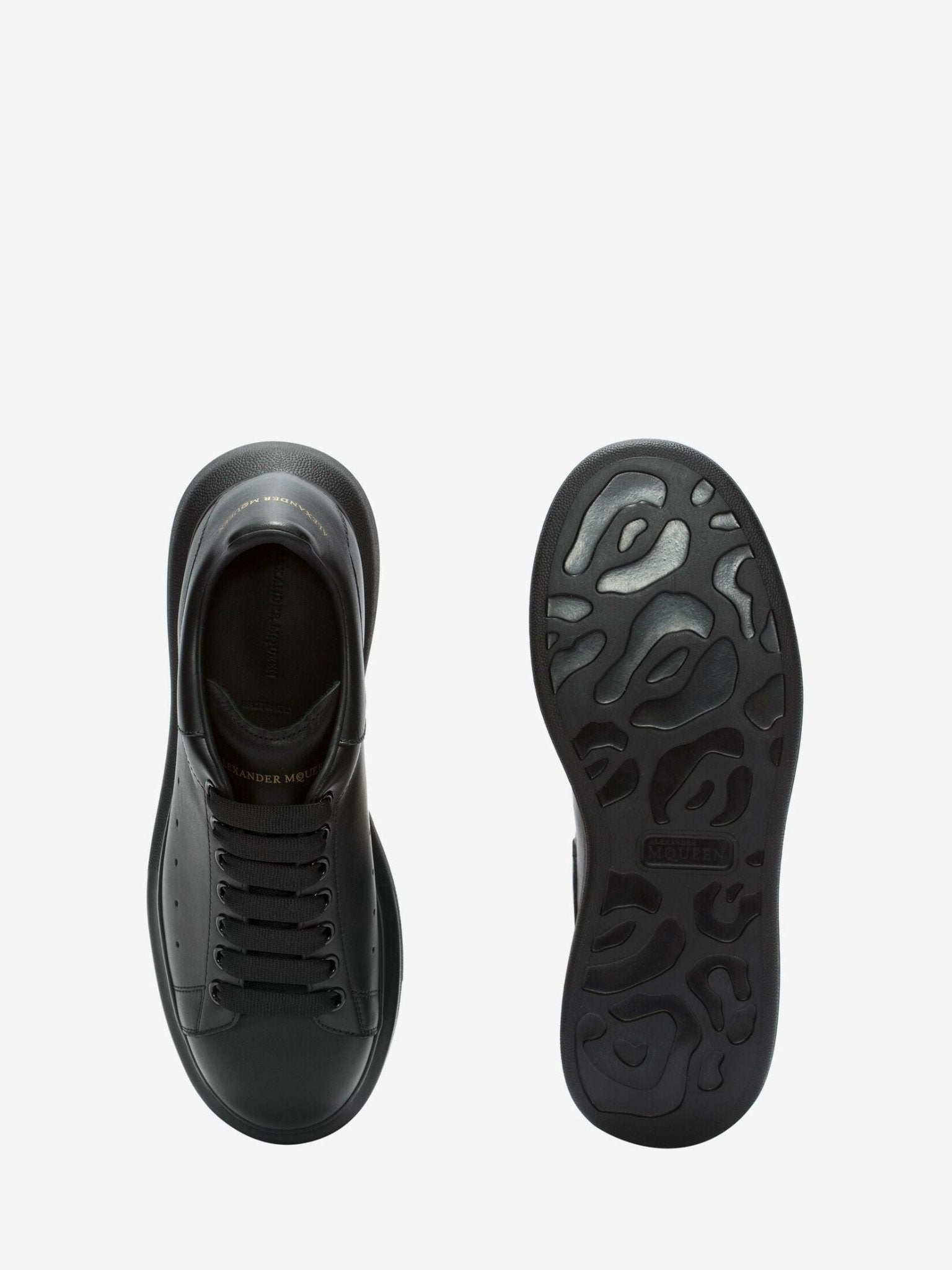 Alexander McQueen Oversized Sneaker in Black - THE LIMITED CLUB