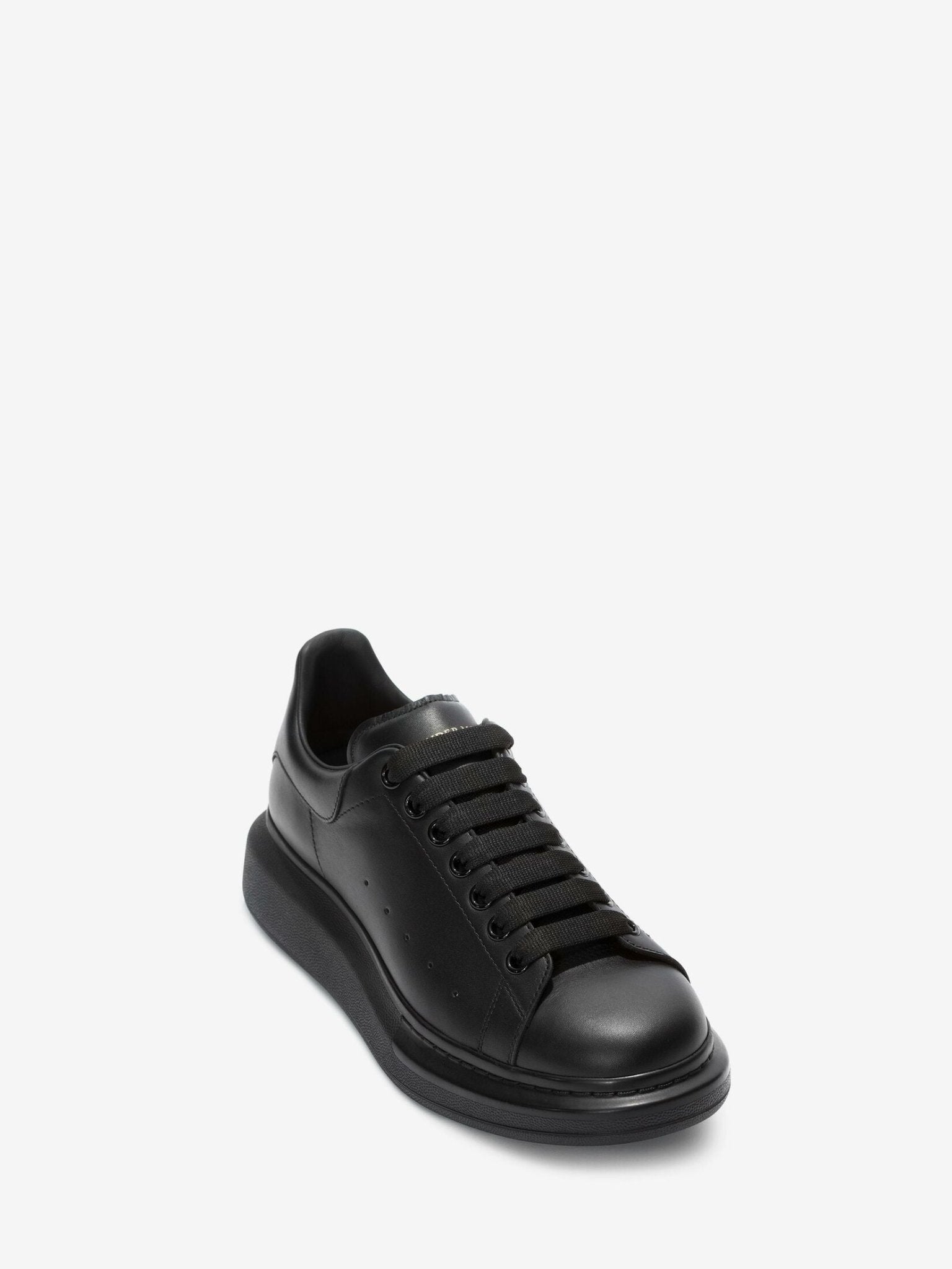 Alexander McQueen Oversized Sneaker in Black - THE LIMITED CLUB