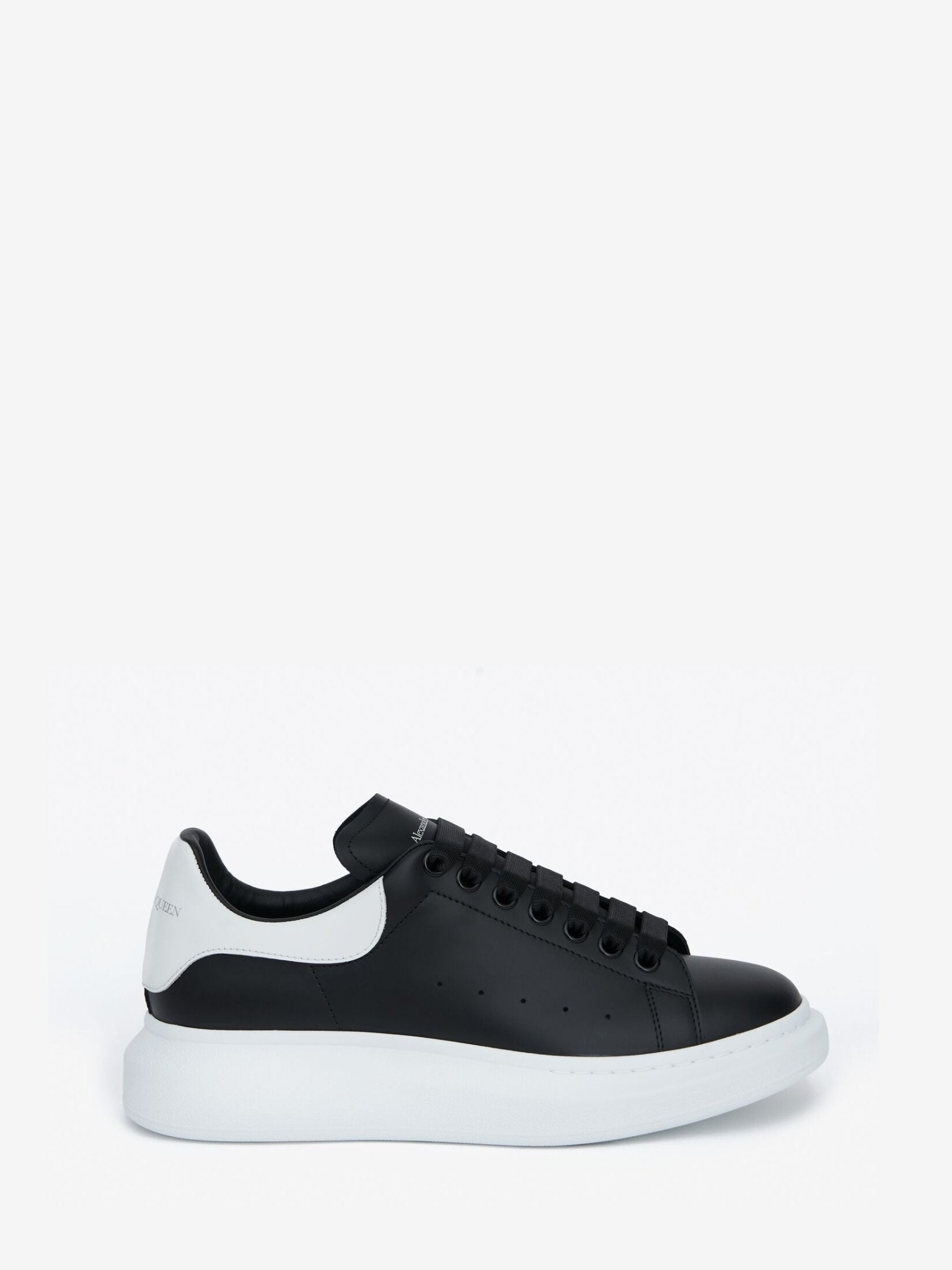 Alexander McQueen Oversized Sneaker in Black/White - THE LIMITED CLUB