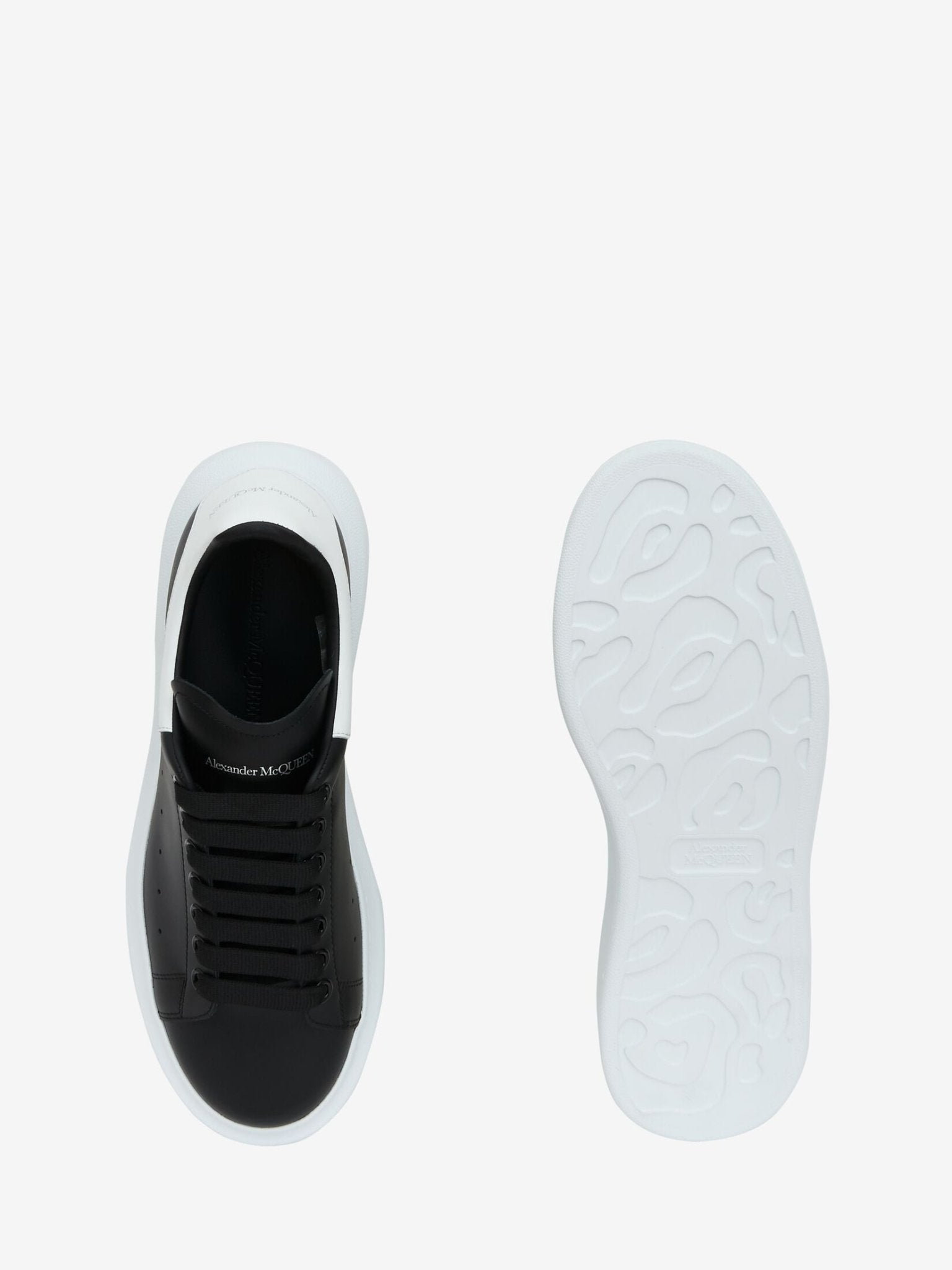 Alexander McQueen Oversized Sneaker in Black/White - THE LIMITED CLUB