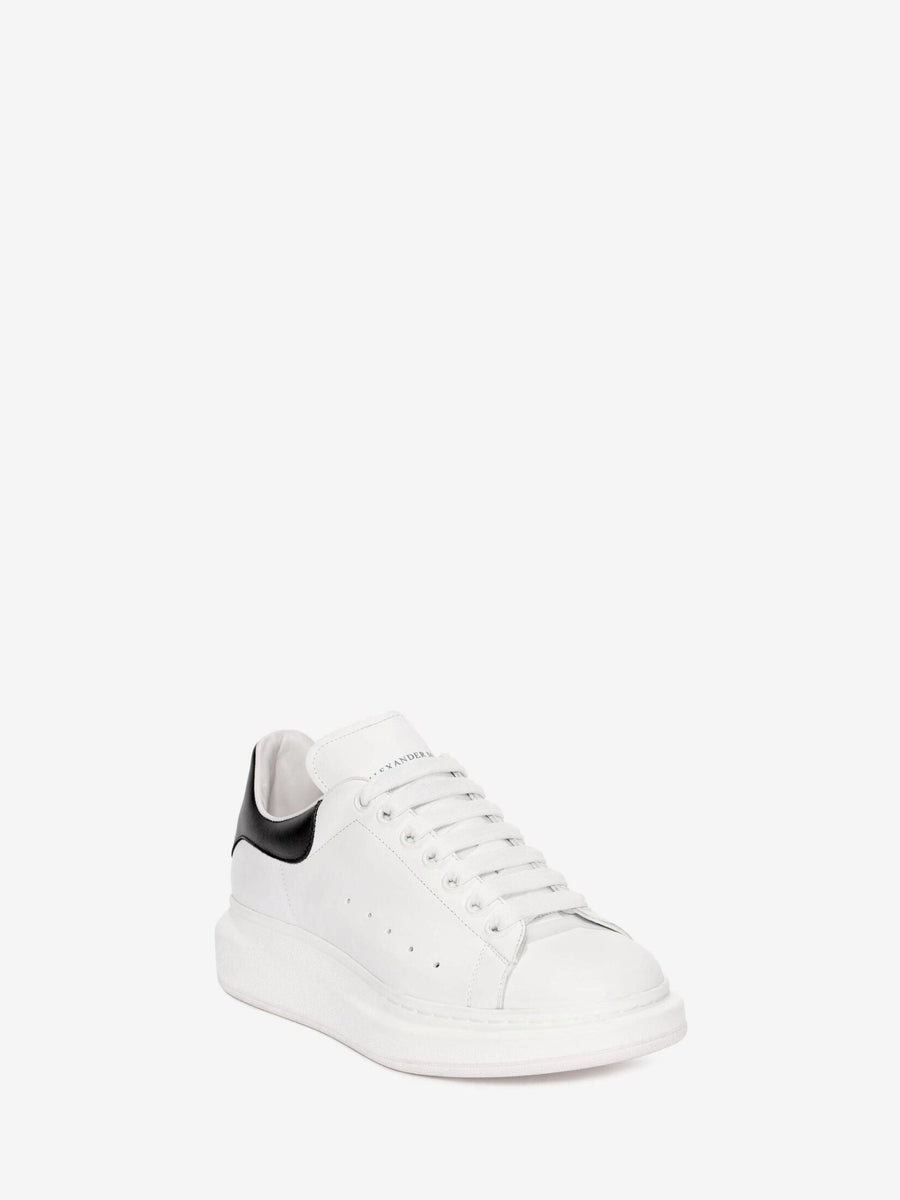 Alexander McQueen Oversized Sneaker in White/black - THE LIMITED CLUB