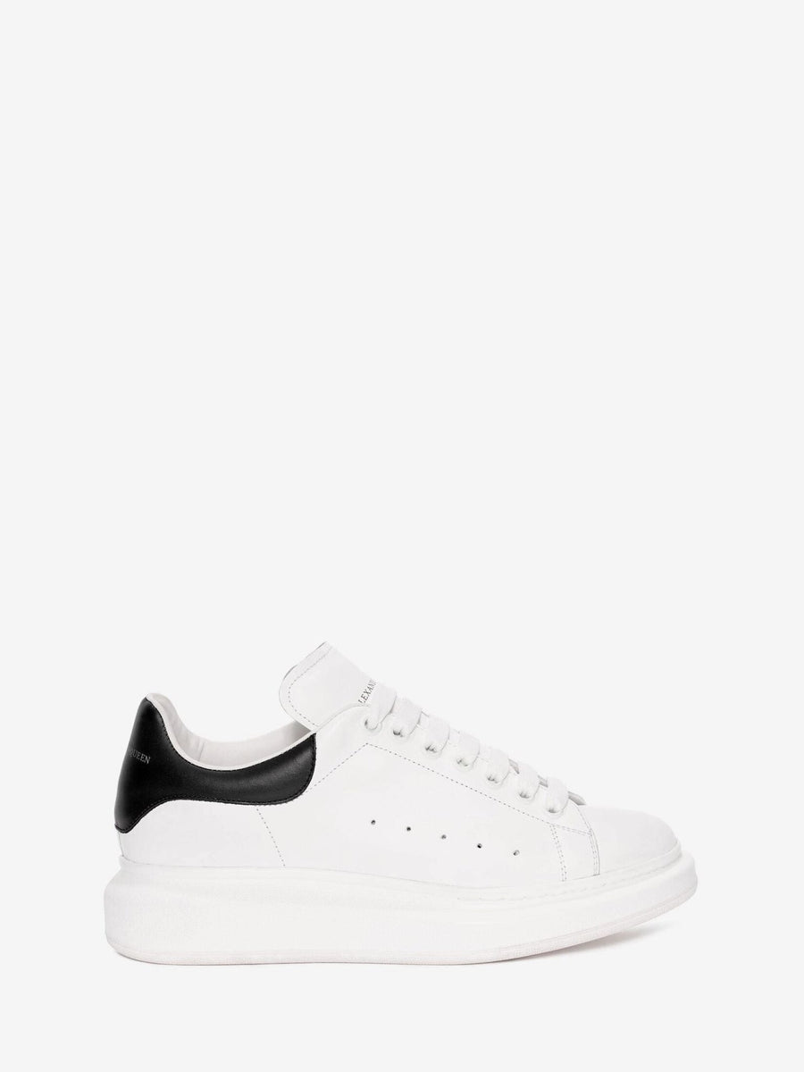 Alexander McQueen Oversized Sneaker in White/black - THE LIMITED CLUB