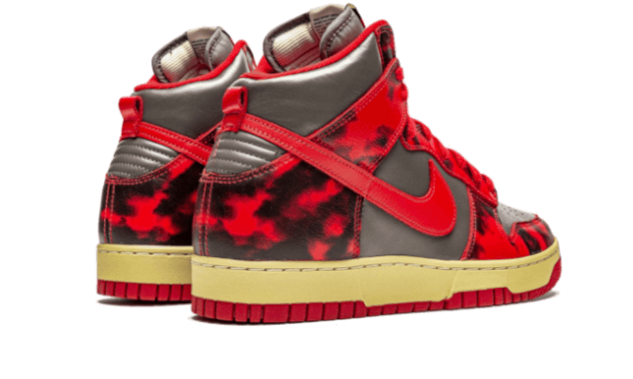 Dunk High 1985 Red Acid Wash - THE LIMITED CLUB