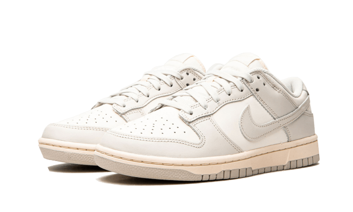 Dunk Low Light Bone - THE LIMITED CLUB