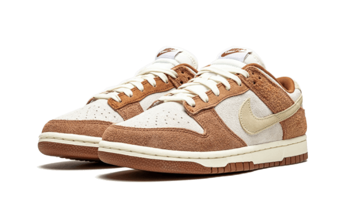 Nike sb dunk 2025 low medium curry