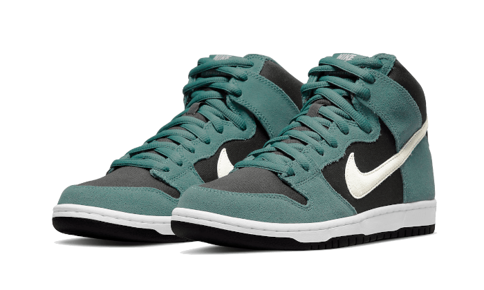 Nike SB Dunk High Green Suede - THE LIMITED CLUB