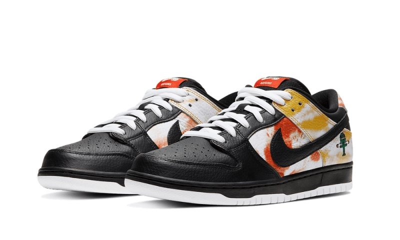 SB Dunk Low Raygun Tie Dye Home - THE LIMITED CLUB