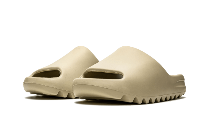 Yeezy Slide Pure - THE LIMITED CLUB