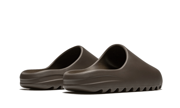 Yeezy Slide Soot - THE LIMITED CLUB